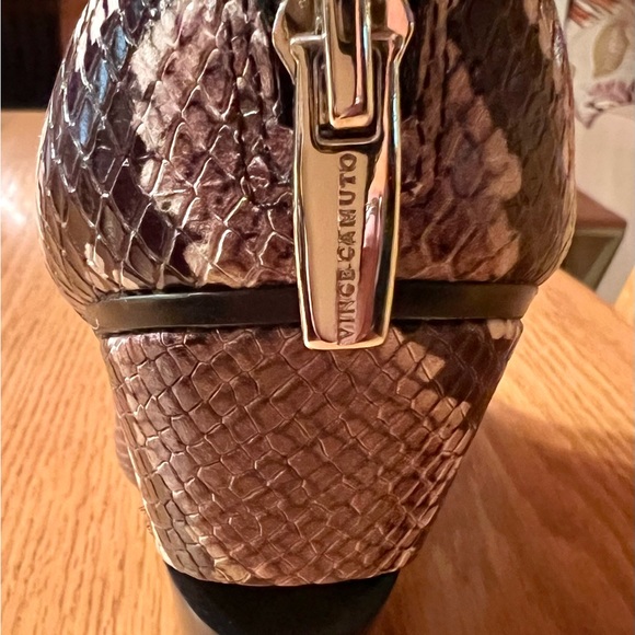 Vince Camuto Kevinney Womens Leather Open Toe Ankle Boots, Retro
Python Exotic - Picture 6 of 9